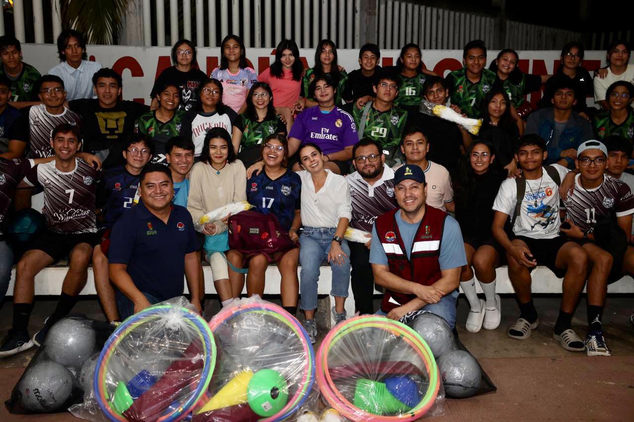 uploads/6/32/01 (582).Jpeg